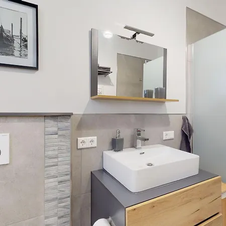 Modernes Loftappartement Im Bielefelder Sueden By Interhome *