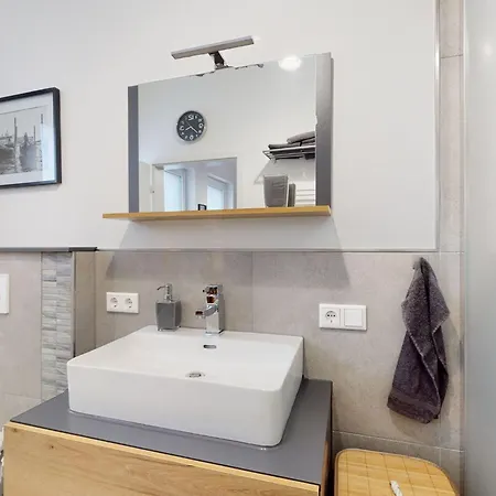 Appartement Modernes Loftappartement Im Bielefelder Sueden By Interhome